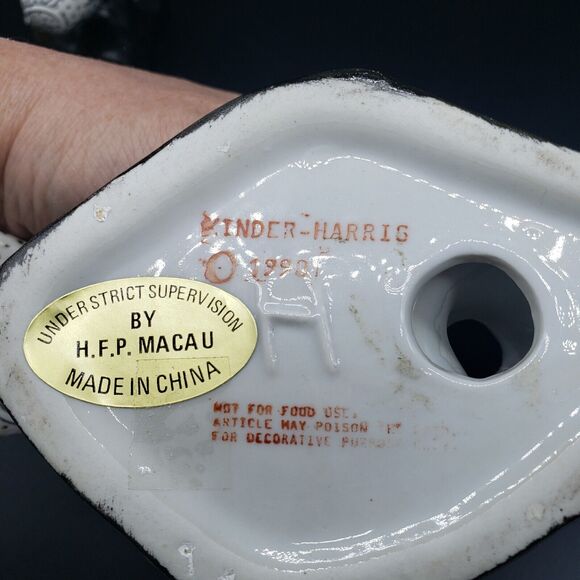 VTG Kinder Harris Hand painted Set (2) Porcelain Doves. HFP Macau. White w/ Gold - Picture 6 of 13